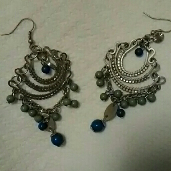 # Jewelry - Earrings